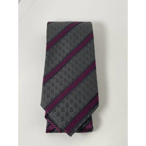 Gucci 100% Silk Tie Gray Purple GG Monogram Stripe Italy Crest Logo Designer - Picture 9 of 16
